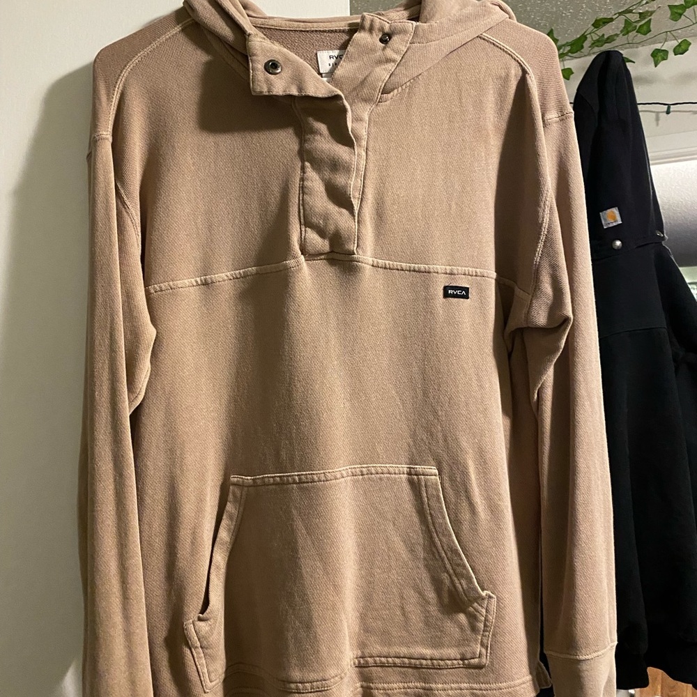 RVCA pull over. Size S.